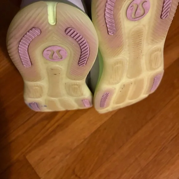 Lululemon Strongfeel Women's Training Shoe - Picture 7 of 10